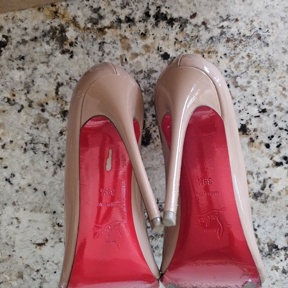 Christian Louboutin Bareta 120 Patent Pumps - Picture 8 of 13